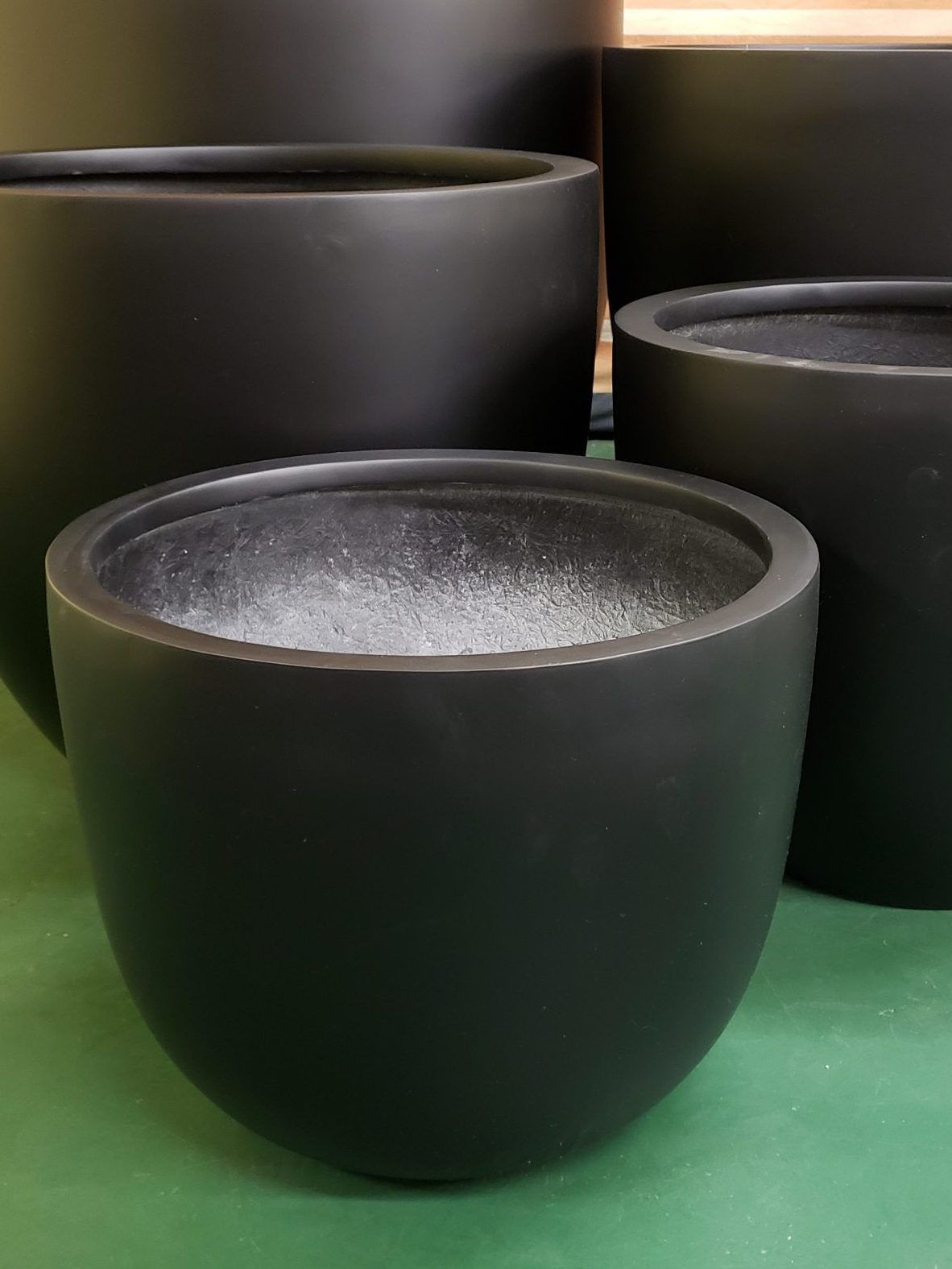 Black Fiberglass egg plot planter